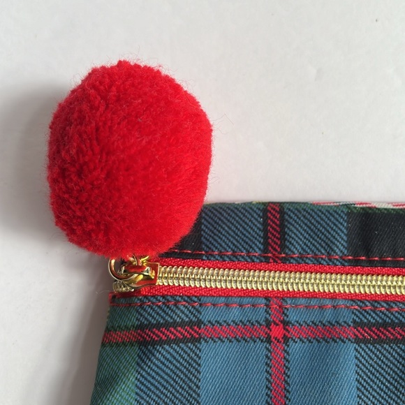 Estee Lauder Makeup Bag Plaid with Pompom Pouch NWOT - Picture 2 of 8
